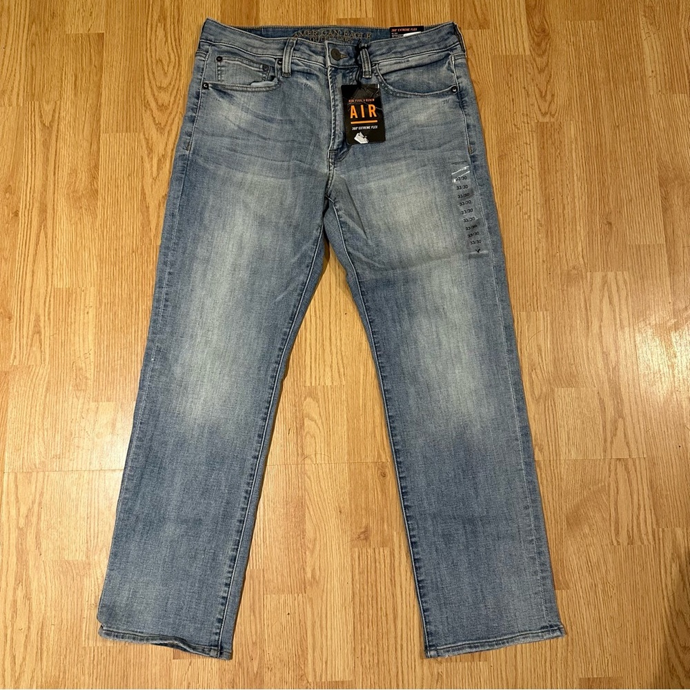 33/30 American Eagle Straight 360 Flex Jeans